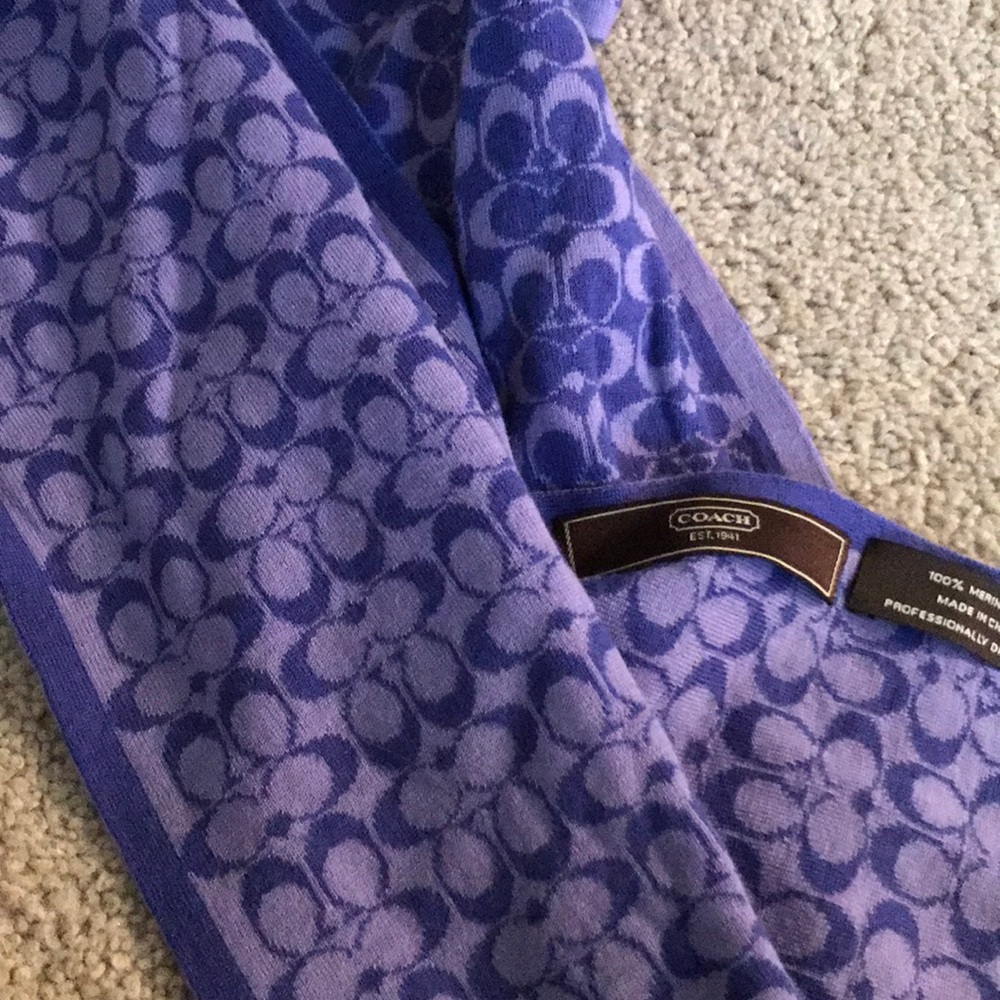 Scarf - Picture 2 of 2